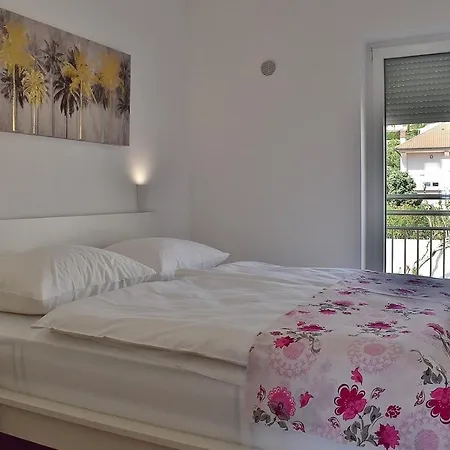 Apartment With Parking Space Banjol, Rab - 21159 Banjol